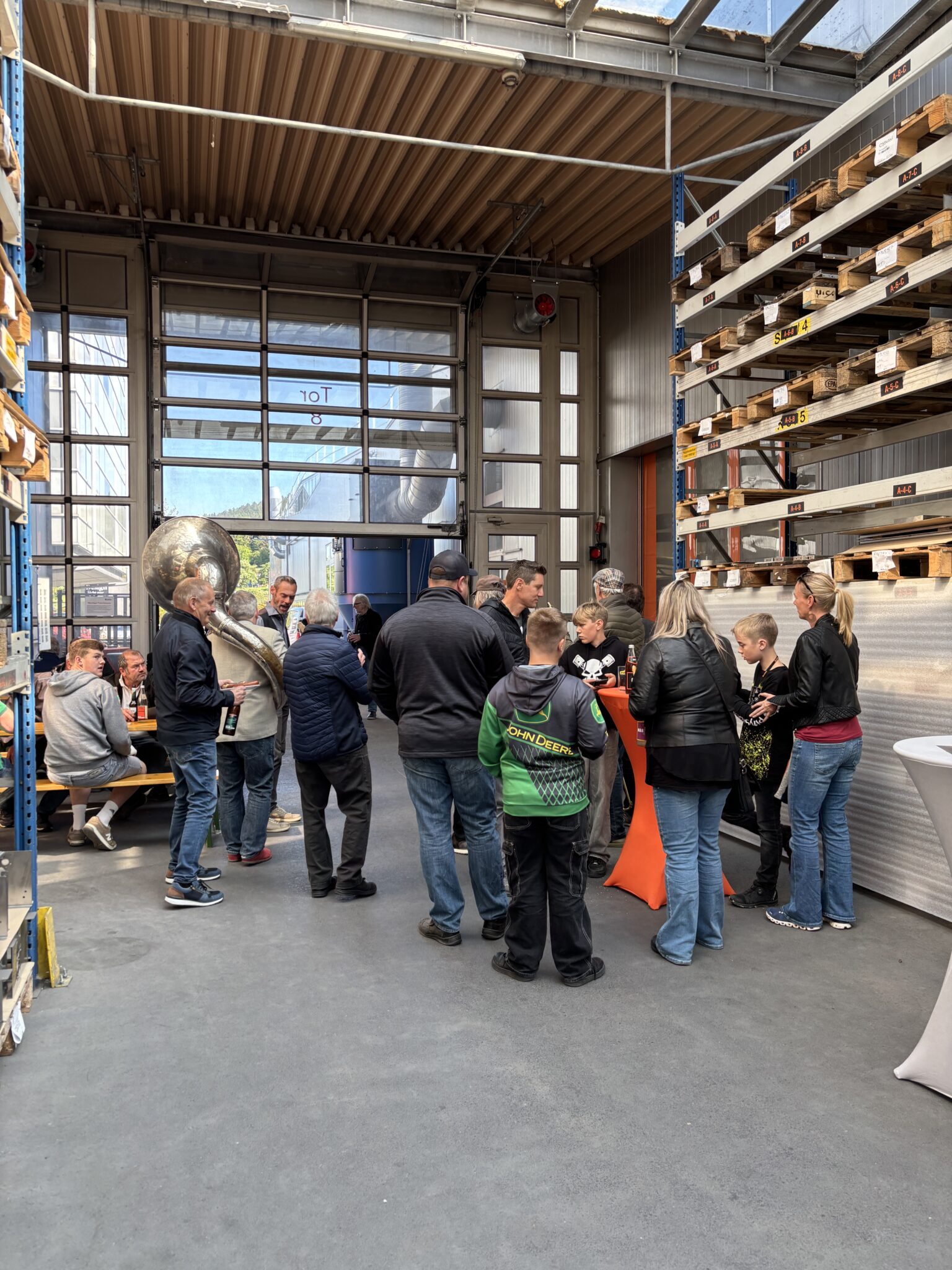 Werksführung durch die Hallen
