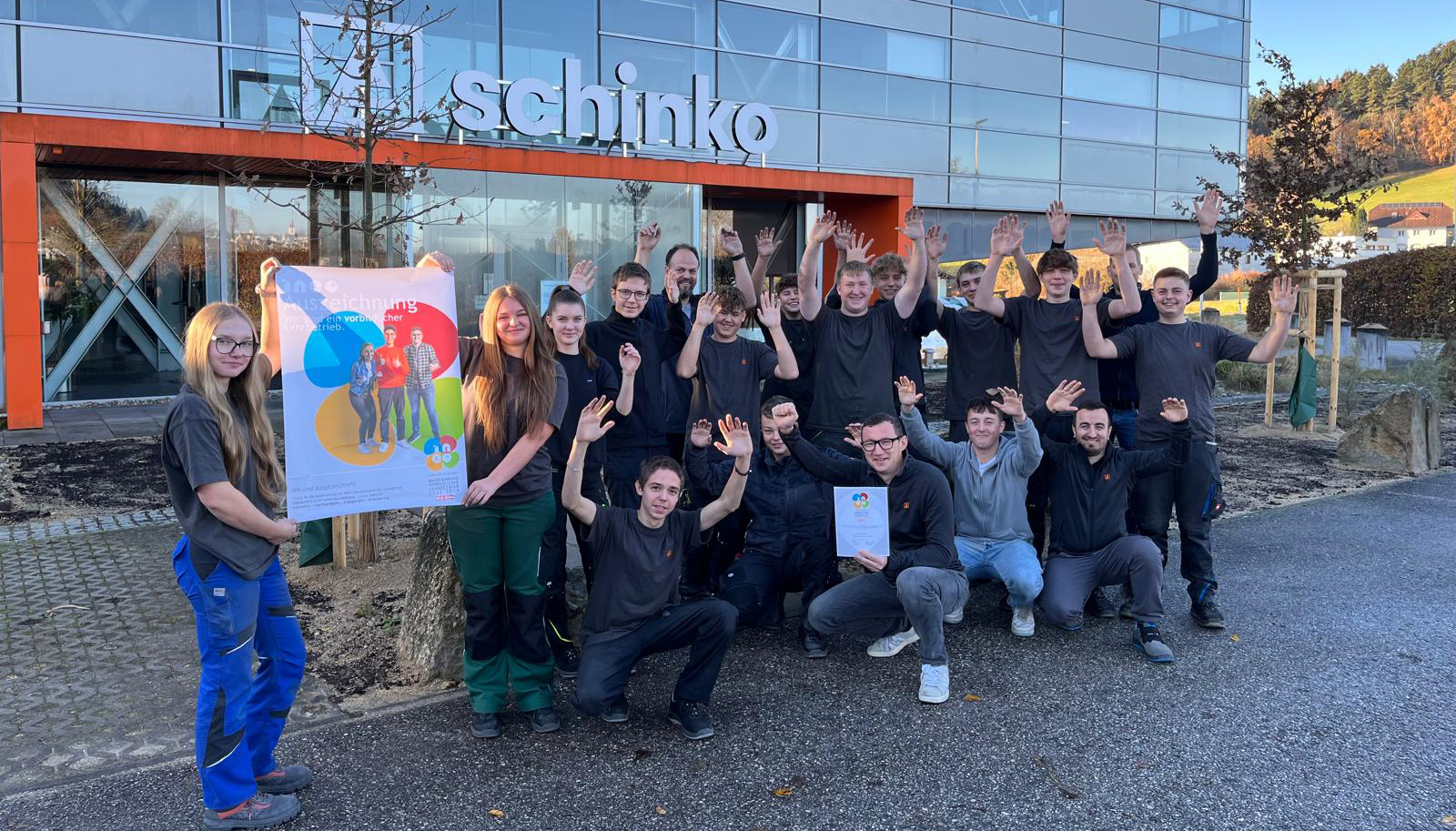 Auszeichnung ineo - Lehrlinge feiern